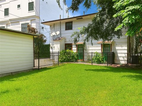 Photo of 3911 Law Street #B, Houston, TX 77005 (MLS # 80995749)