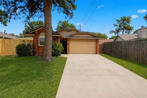 Photo of 9114 Golden Sunshine Drive, Houston, TX 77064 (MLS # 65000982)