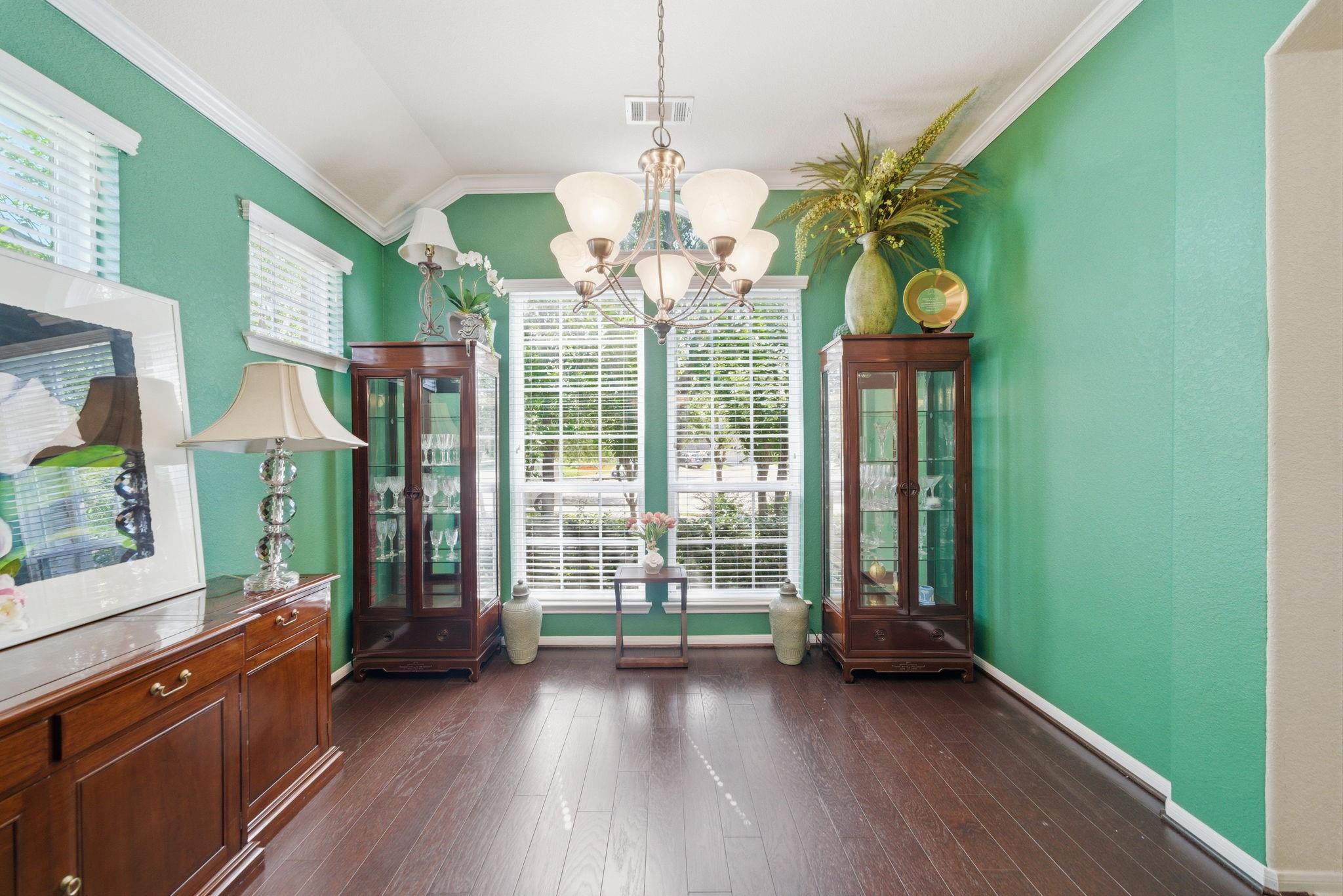 6343 Bain Drive