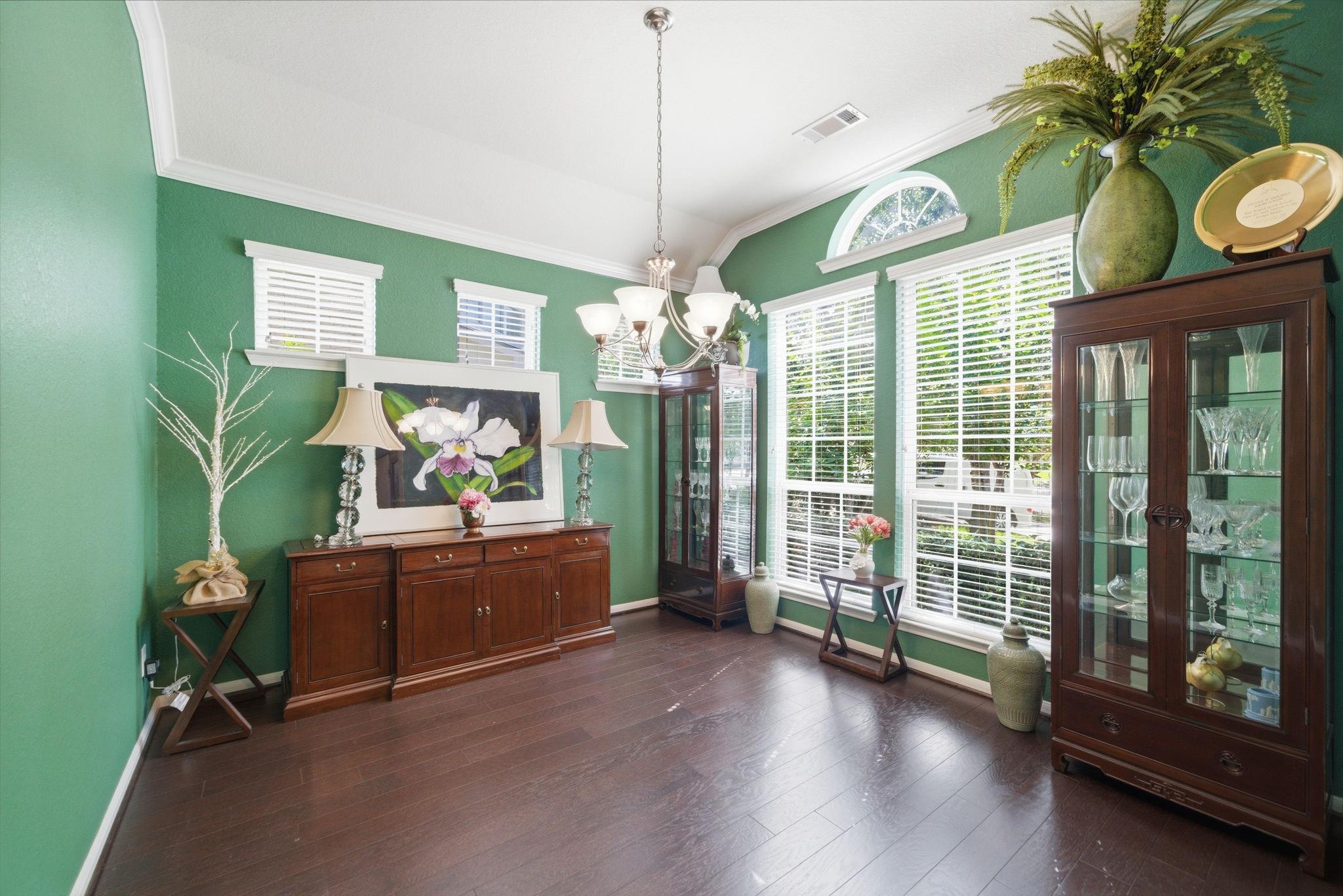 6343 Bain Drive