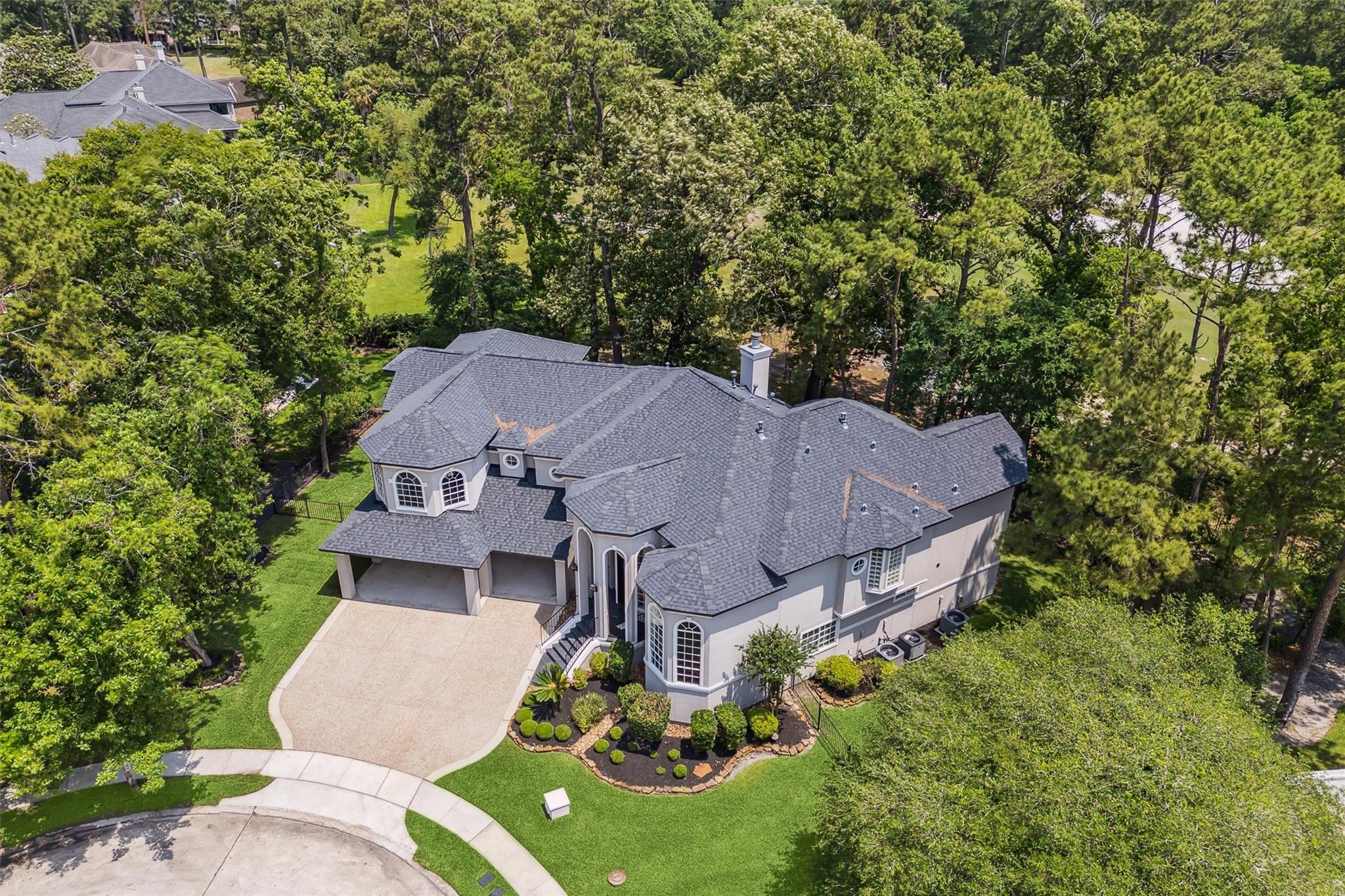 11 Twin Greens Court