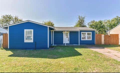 Photo of 927 W 10th Street, Freeport, TX 77541 (MLS # 9900545)