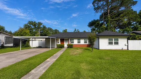 Photo of 108 Britton Drive, Silsbee, TX 77656 (MLS # 83822042)