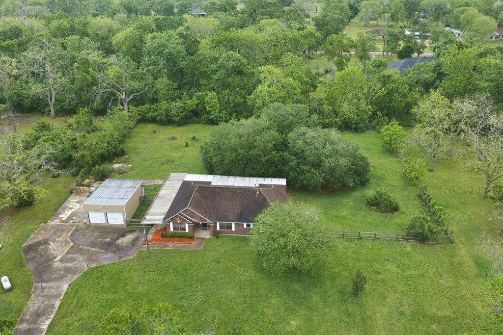 Photo of 308 County Road 893b, Angleton, TX 77515 (MLS # 77862804)