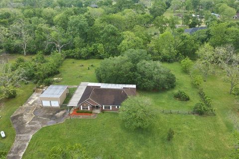 Photo of 308 County Road 893b, Angleton, TX 77515 (MLS # 77862804)