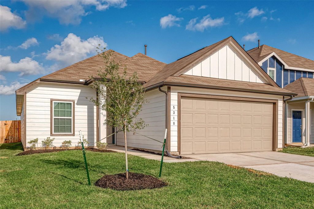 Photo of 5318 Briana Dee Dr Dr, Rosharon, TX 77583 (MLS # 76578587)