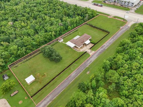 Photo of 7315 Pine Street, Manvel, TX 77578 (MLS # 34409150)