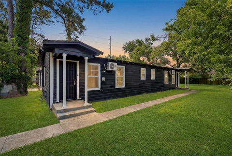 Multifamily For Sale - 8034 Record Street<br/> Houston, TX 77028