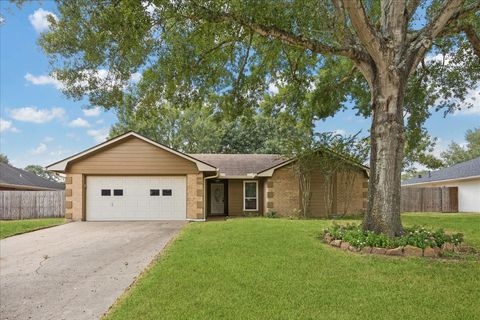 Photo of 1407 Quail Hollow, Sealy, TX 77474 (MLS # 70272376)