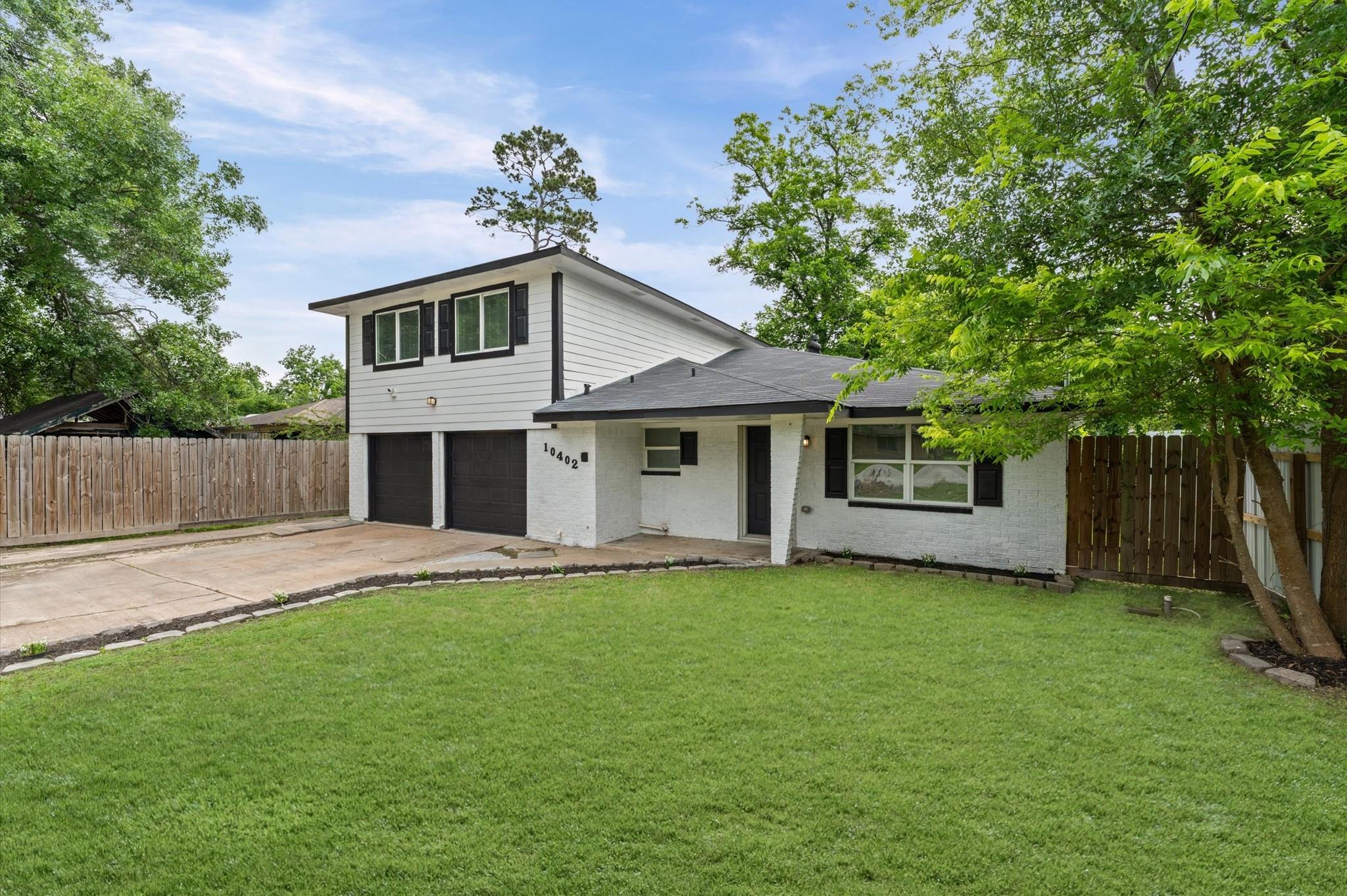 10402 Wicklowe Street
