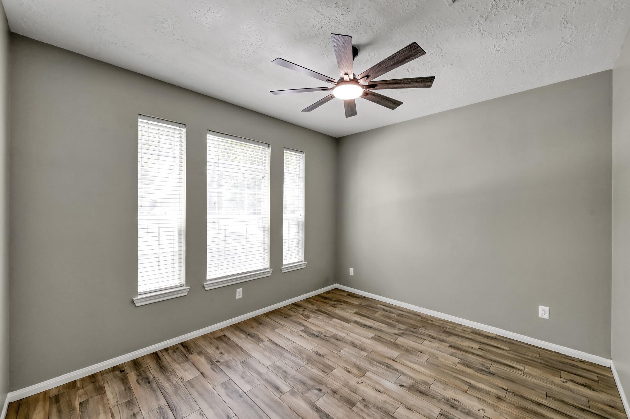 20430 Silver Oak Trail