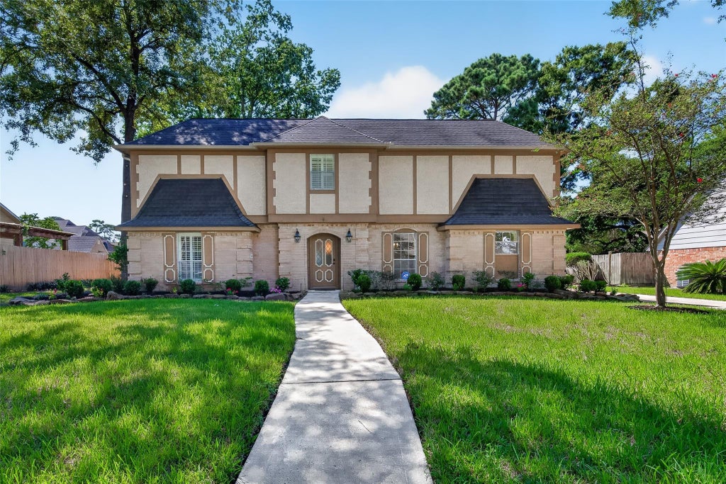 Photo of 20011 Pinehurst Bend Drive, Humble, TX 77346 (MLS # 3641321)