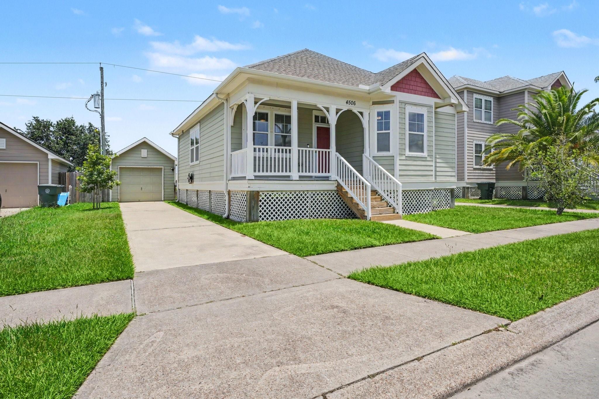 4506 N Live Oak Circle