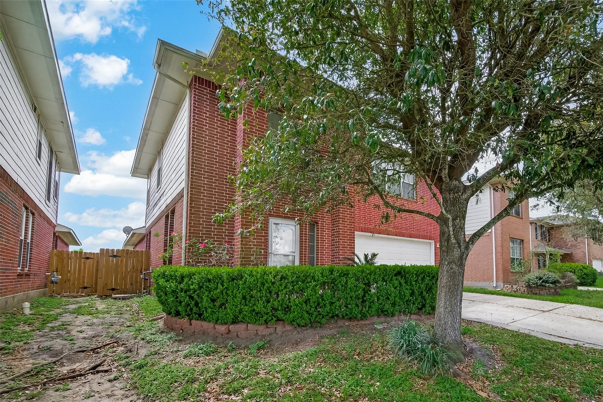 13915 Maleewan Lane