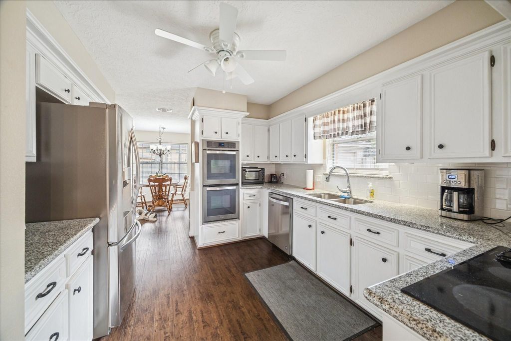 Photo of 3506 Lost Lake Drive, Kingwood, TX 77339 (MLS # 74813739)