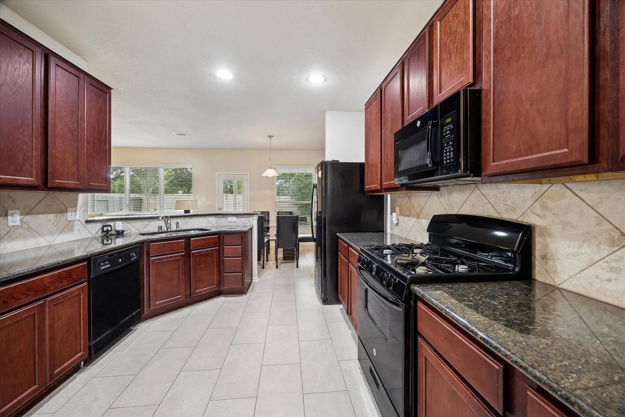 4131 Soaring Elm Street