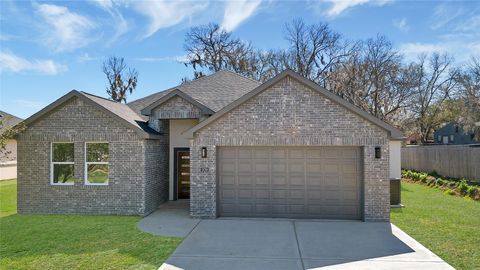 939 Lake View Drive Montgomery TX 77356