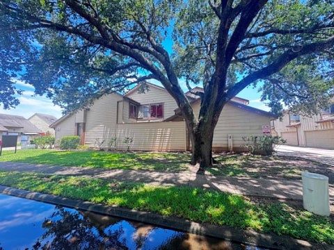 Photo of 12502 Newbrook Drive, Houston, TX 77072 (MLS # 68964116)