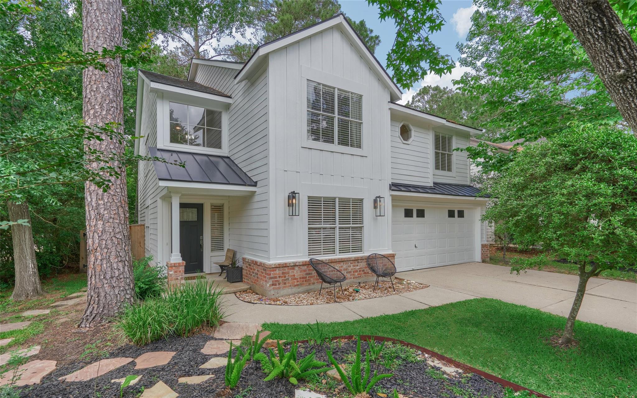 38 E Gaslight Place