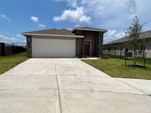 Photo of 1522 Truckee River Drive Dr, Iowa Colony, TX 77583 (MLS # 50515808)