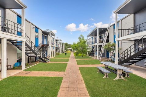 Photo of 1800 N Wayside Street #3, Houston, TX 77020 (MLS # 86374579)