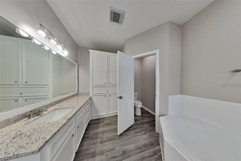 Tiny photo for 121 Warbonnet Drive, Conroe, TX 77304 (MLS # 85592168)