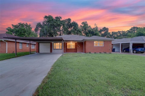 Photo of 206 Mockingbird Lane, Pasadena, TX 77502 (MLS # 76256562)