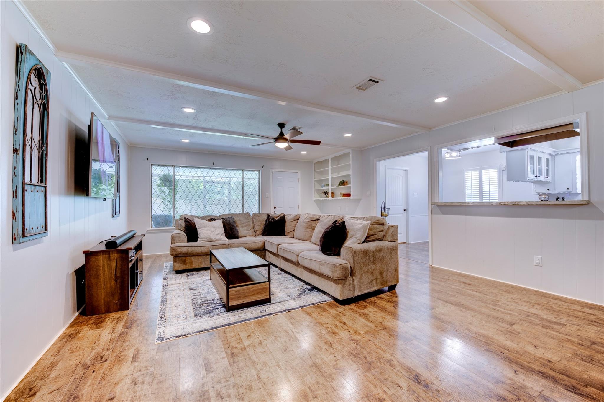 3219 La Costa Road