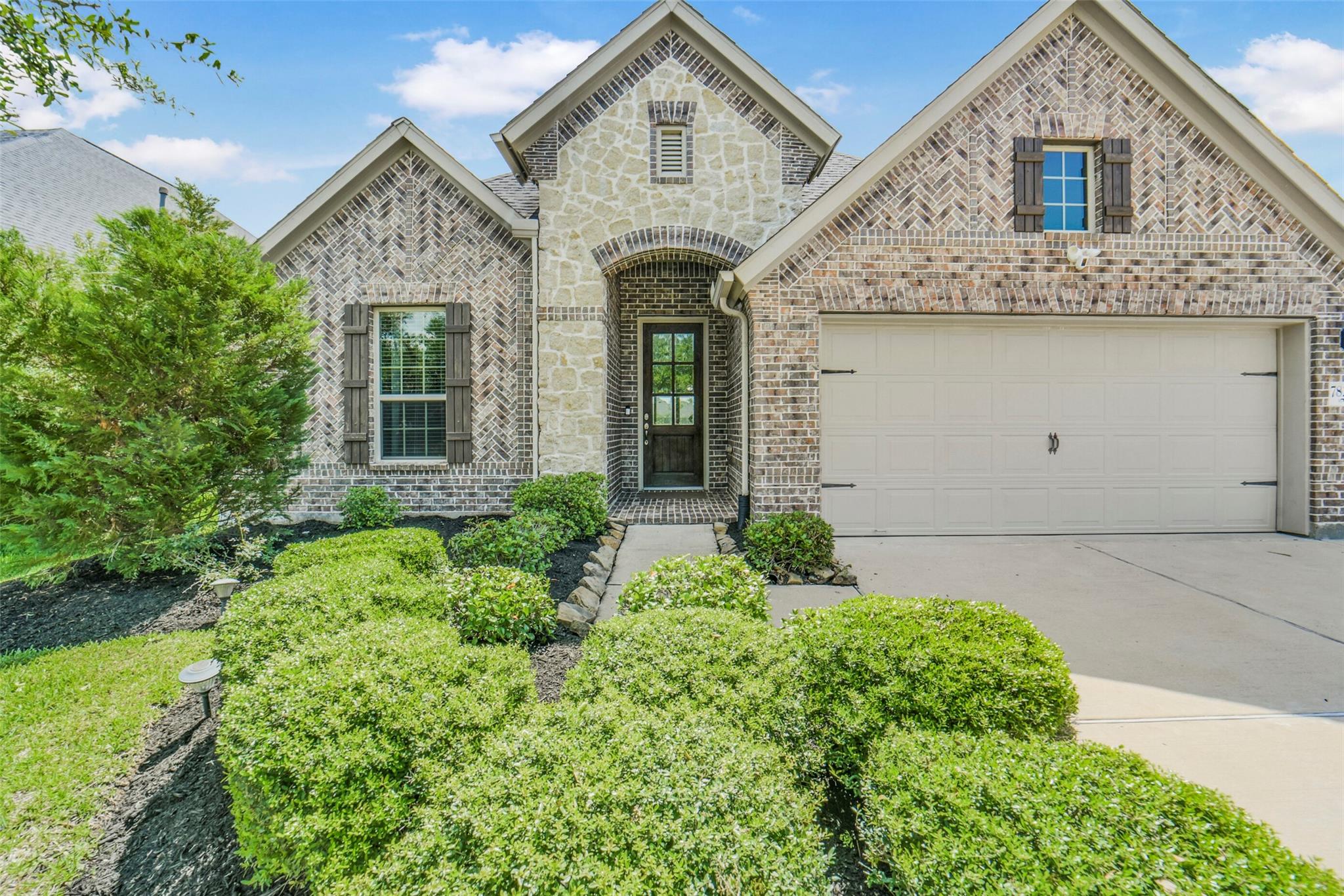 7823 Taronga Lane