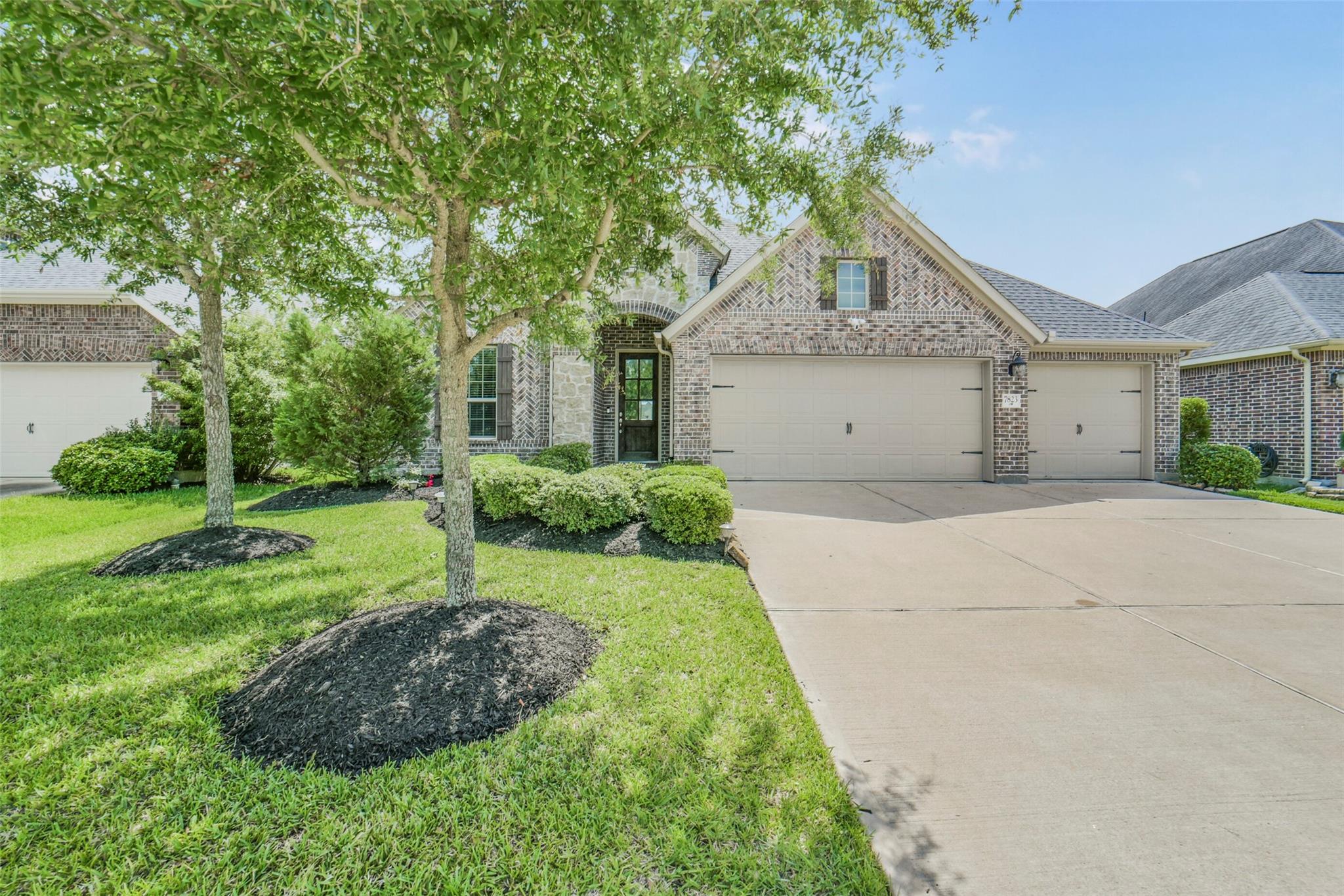 7823 Taronga Lane