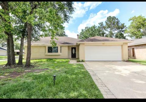 Photo of 9126 Benwick Street, Spring, TX 77379 (MLS # 14520444)