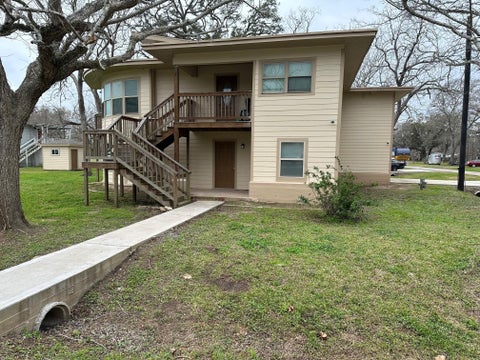 Photo of 631 Live Oak Street, Jones Creek, TX 77541 (MLS # 44992339)