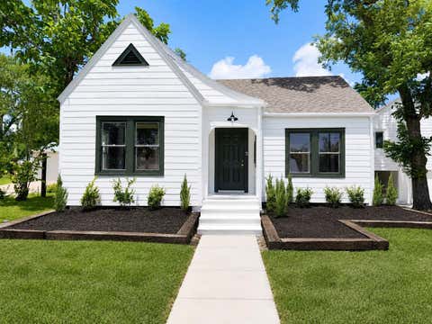 Photo of 122 N Holland Street, Bellville, TX 77418 (MLS # 90461639)