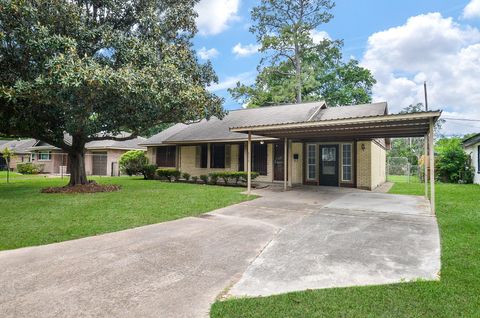 Photo of 10403 Royal Oaks Drive, Houston, TX 77016 (MLS # 66300258)