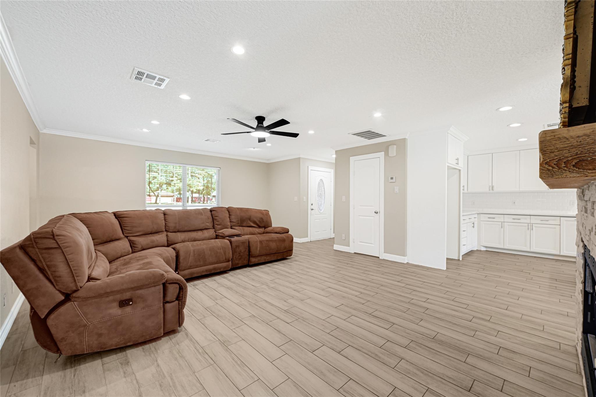 9206 W Sterling Drive