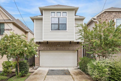 Photo of 1310 Malone Street, Houston, TX 77007 (MLS # 72591460)