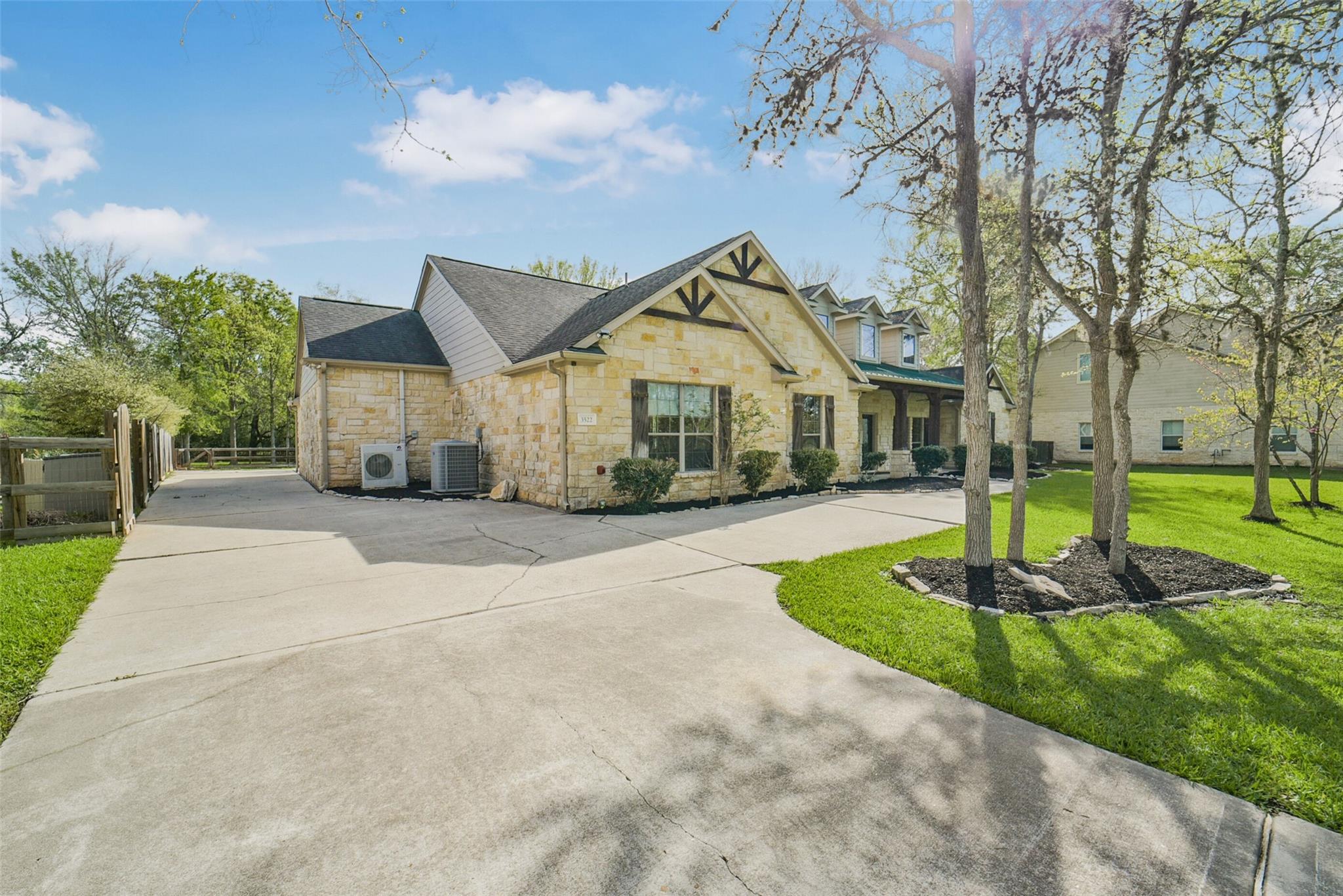 3522 Wellspring Lake Drive