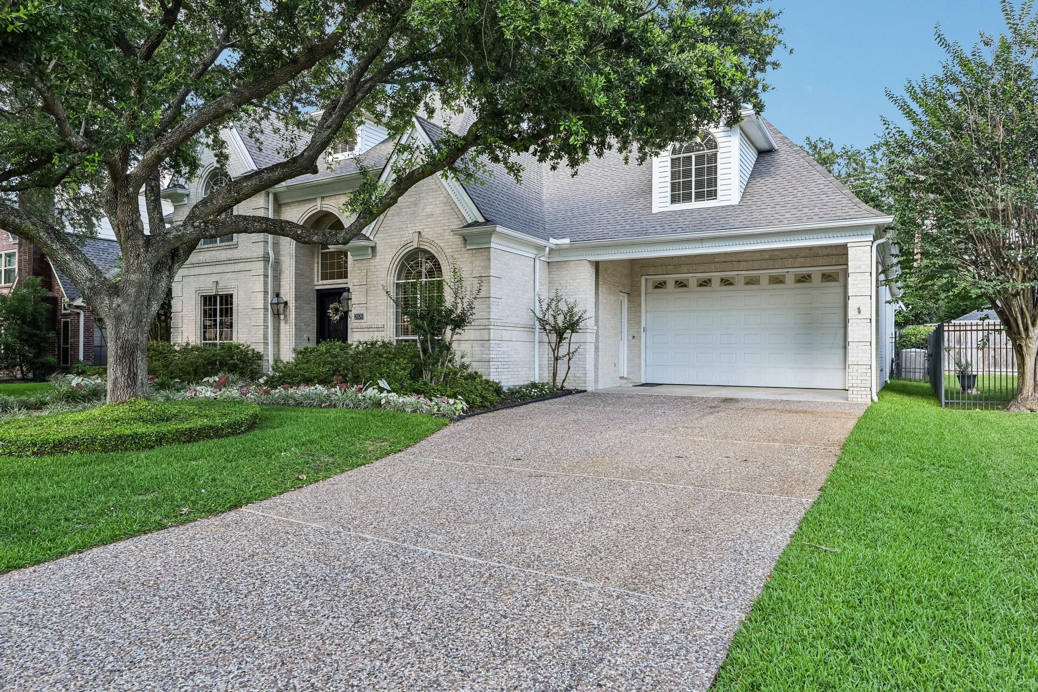 Houston, Texas, 77043, United States, 4 Bedrooms Bedrooms, ,5 BathroomsBathrooms,Residential,Active,2051974