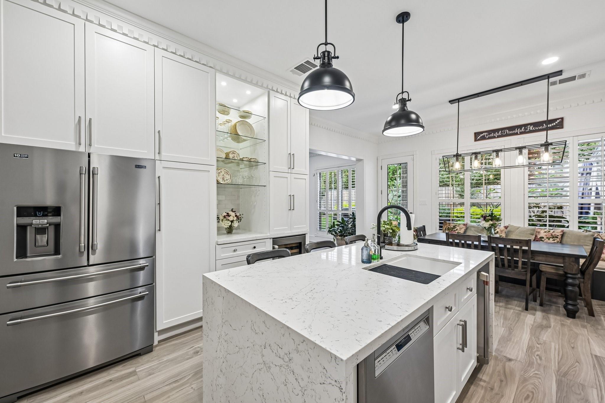 Houston, Texas, 77043, United States, 4 Bedrooms Bedrooms, ,5 BathroomsBathrooms,Residential,Active,2051974