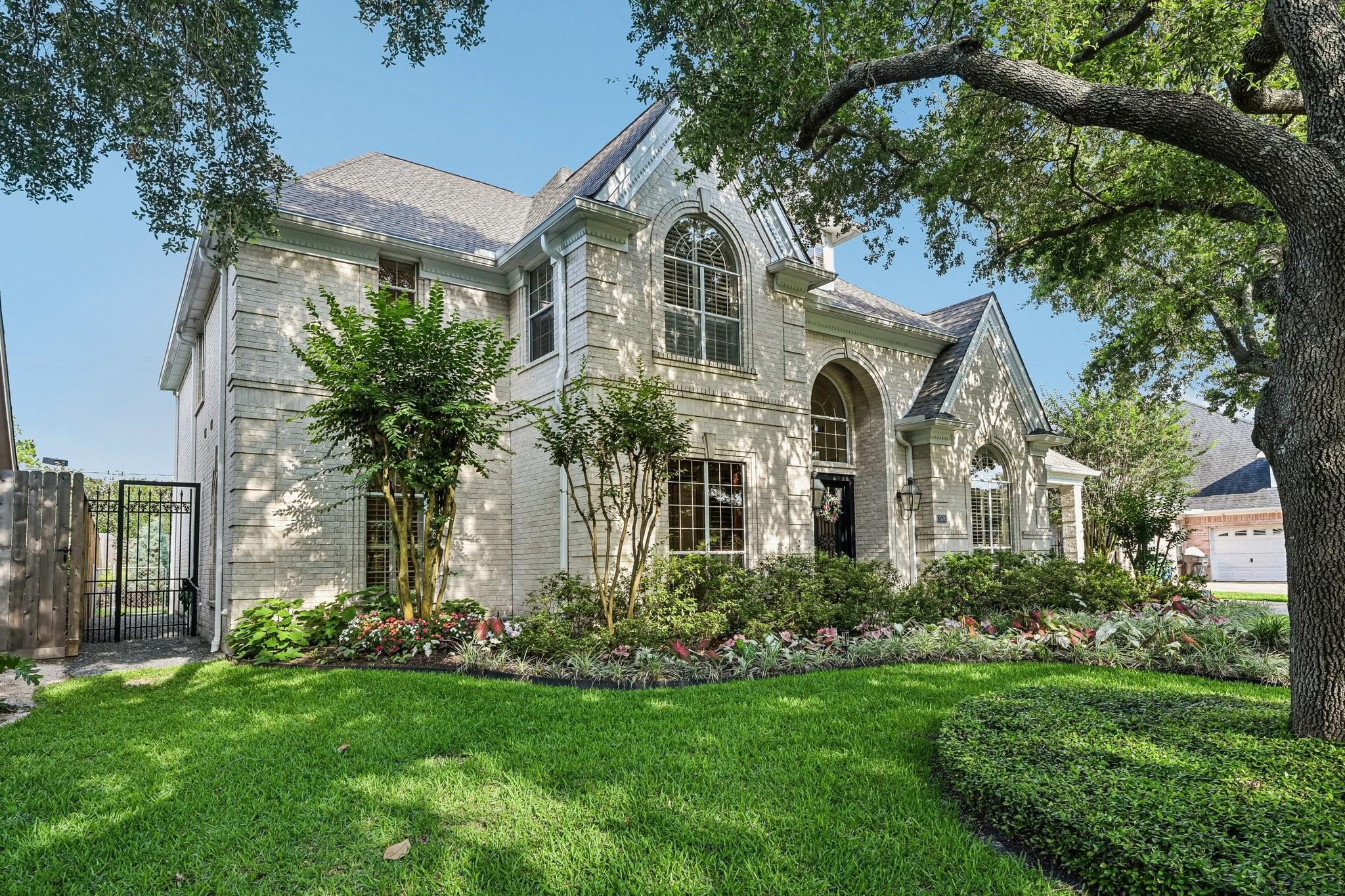 Houston, Texas, 77043, United States, 4 Bedrooms Bedrooms, ,5 BathroomsBathrooms,Residential,Active,2051974