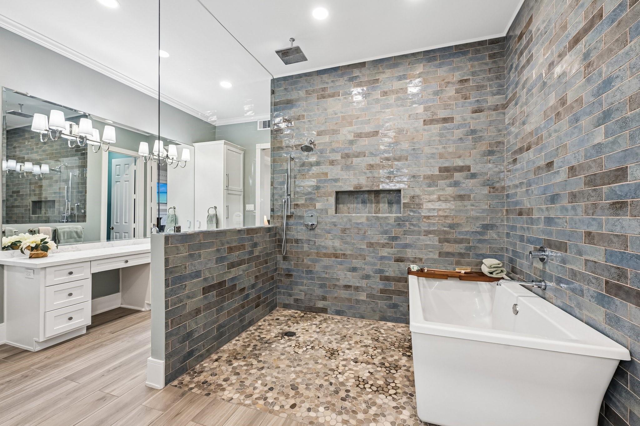 Houston, Texas, 77043, United States, 4 Bedrooms Bedrooms, ,5 BathroomsBathrooms,Residential,Active,2051974