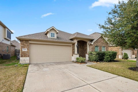 Photo of 13607 Kodiak Brown Bear Street, Crosby, TX 77532 (MLS # 66535258)