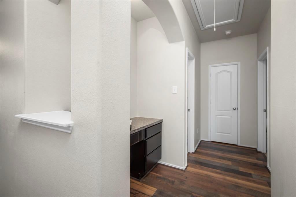 13607 Kodiak Brown Bear Street