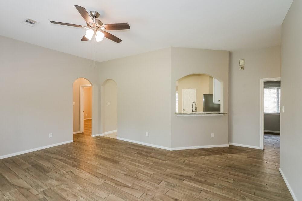12103 Lakewood Villa Drive