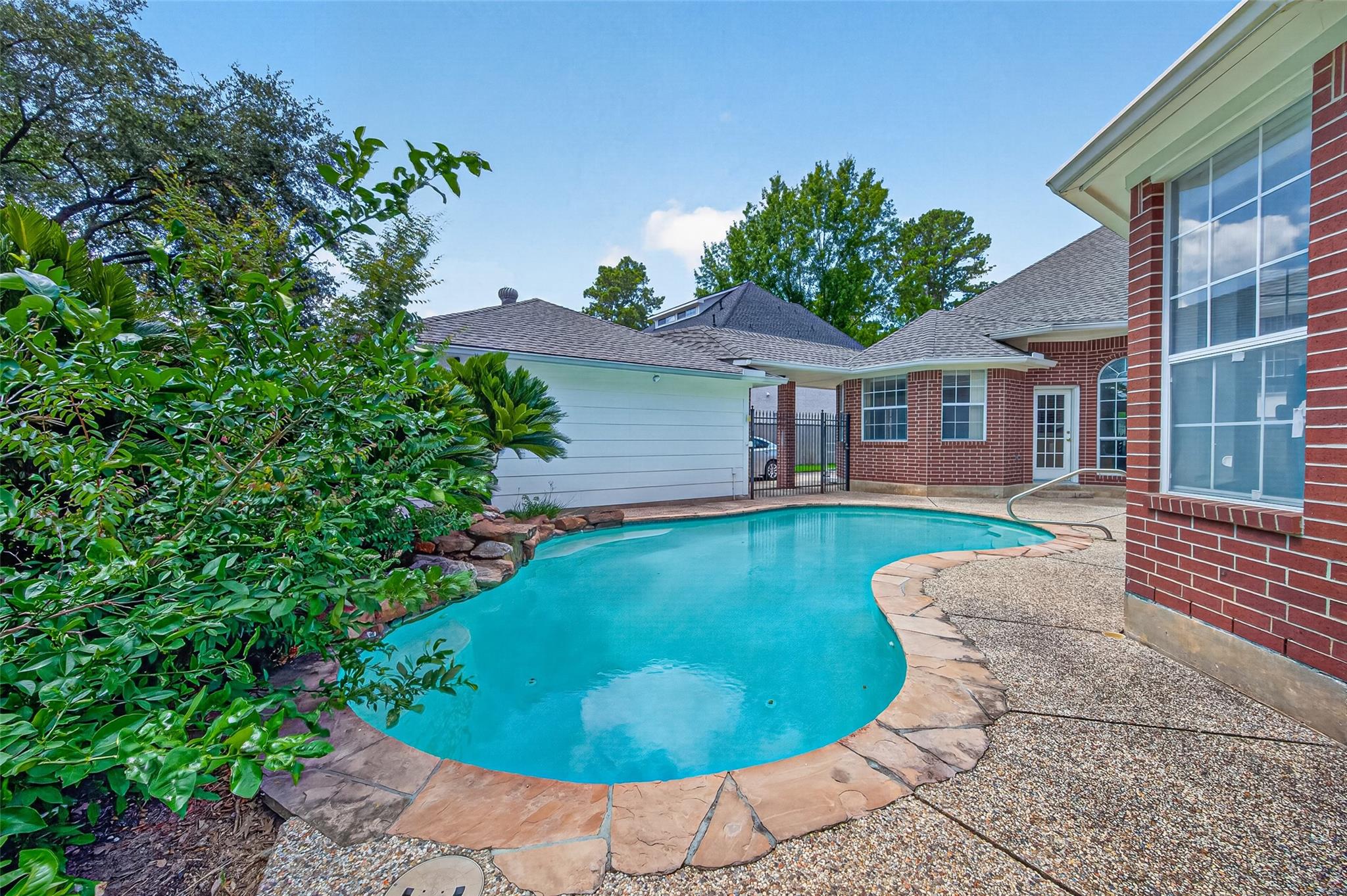 18822 Mountain Shade Drive