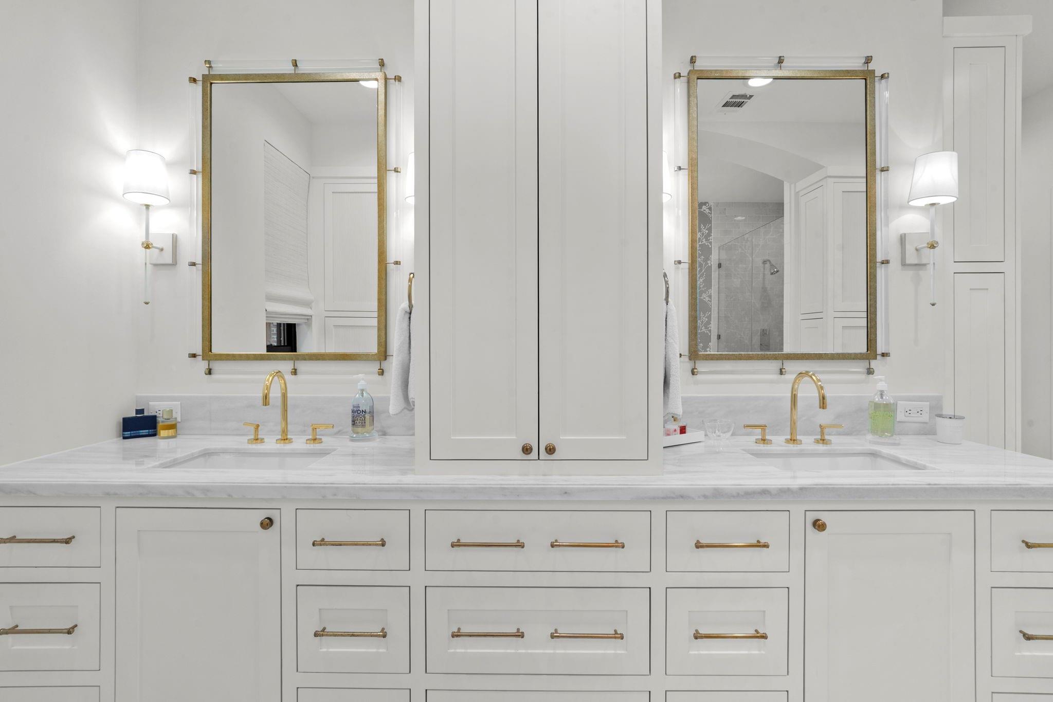 Sugar Land, Texas, 77479, United States, 5 Bedrooms Bedrooms, ,5 BathroomsBathrooms,Residential,Active,2041525
