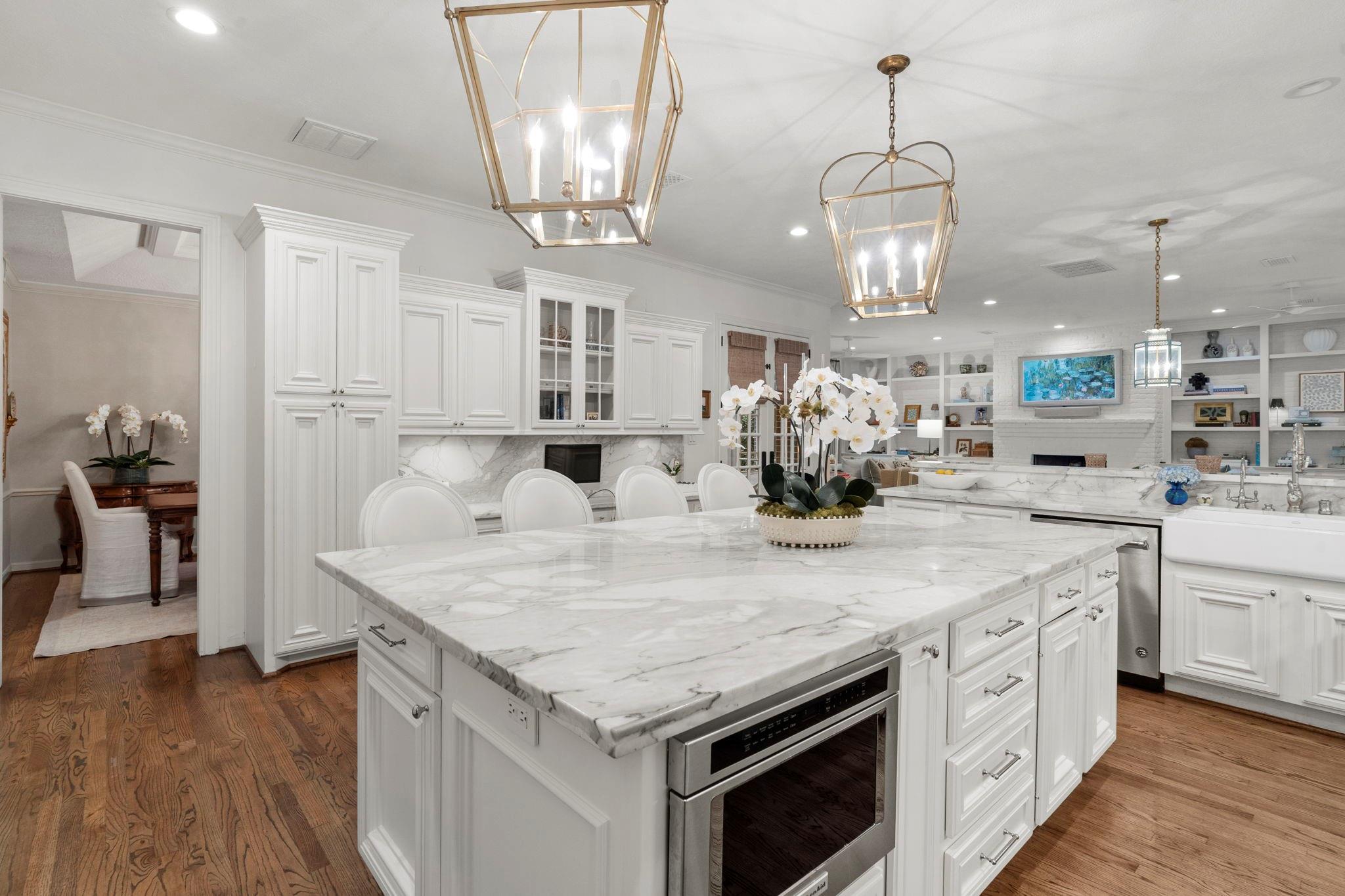 Sugar Land, Texas, 77479, United States, 5 Bedrooms Bedrooms, ,5 BathroomsBathrooms,Residential,Active,2041525