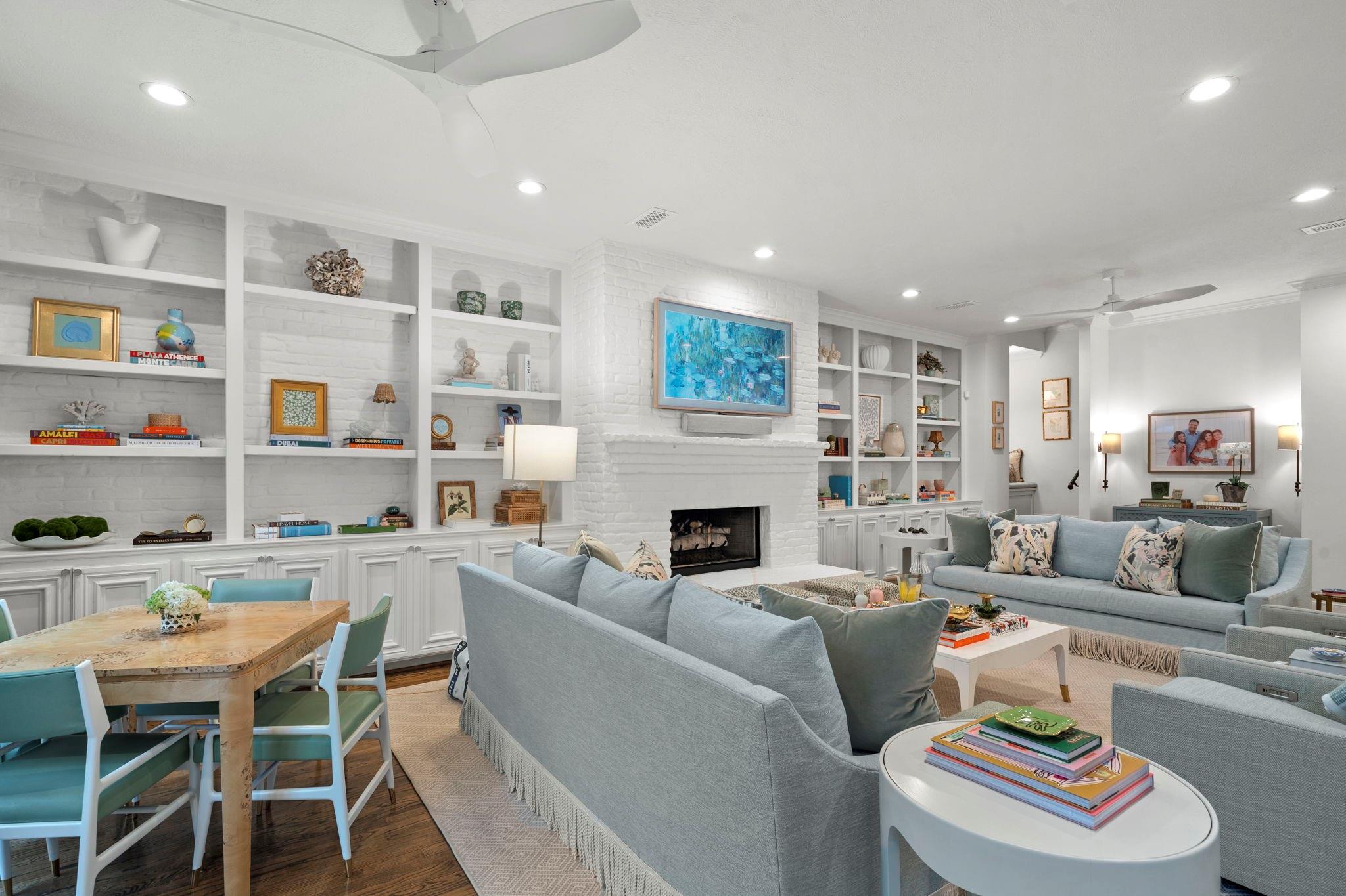 Sugar Land, Texas, 77479, United States, 5 Bedrooms Bedrooms, ,5 BathroomsBathrooms,Residential,Active,2041525