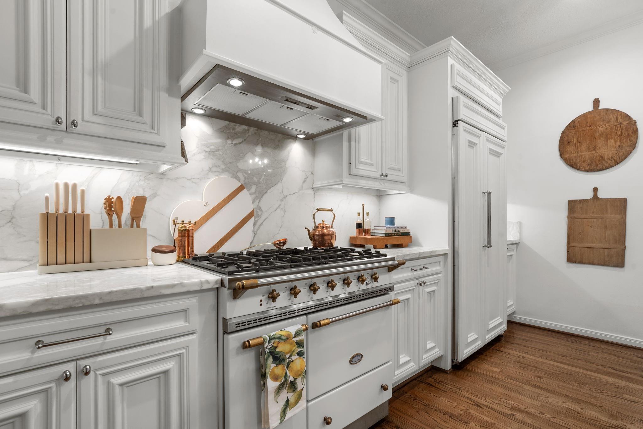 Sugar Land, Texas, 77479, United States, 5 Bedrooms Bedrooms, ,5 BathroomsBathrooms,Residential,Active,2041525