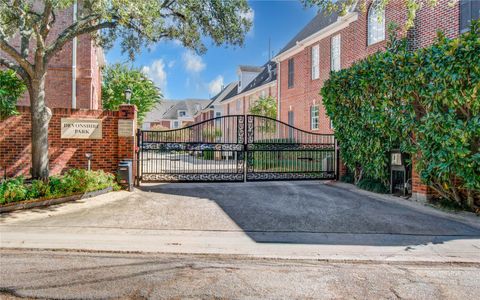 Photo of 1931 Woodbury Street, Houston, TX 77030 (MLS # 28429265)